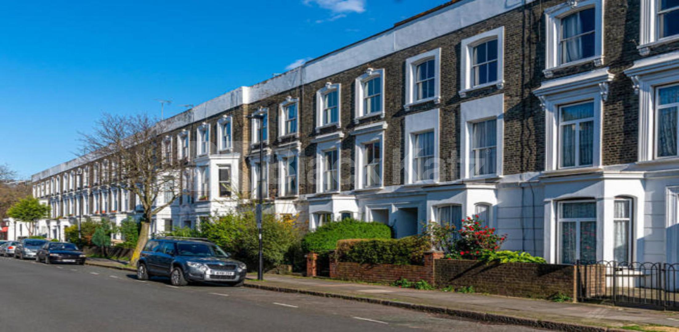 Recently partly renovated house house with six double bedrooms Jackson road, Holloway